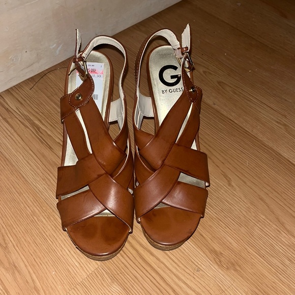 Guess wedges size 8. - Picture 1 of 3